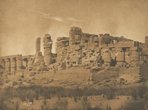 カルナック宮殿の多柱室を北東の角から見た図（1849-50年）。 作： Maxime Du Camp