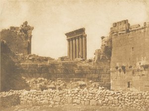 バールベック遺跡の全景（東から撮影、1850年9月）。 作： Maxime Du Camp