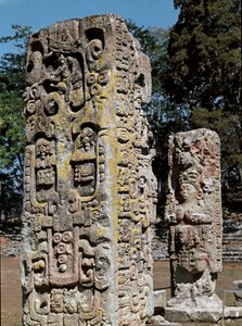 AステイルとCステイル、セレモニア広場、西暦731年 作： Mayan