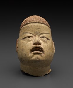 頭 作： Mayan Mayan