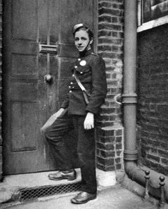 地区メッセンジャー、ロンドン、1926-1927 作： McLeish