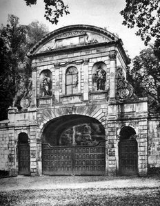 テンプルバー、Theobalds Park、チェスハントの近く、ハートフォードシャー、1926-1927 作： McLeish