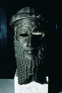 サルゴン1世の頭（紀元前2334-2279紀元前）2334-2200紀元前（銅）（187024も参照） 作： Mesopotamian