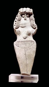 メソポタミア美術。裸の女性。テラコッタ、紀元前2千年紀（紀元前2000年頃）。テル・アスマール（メソポタミアのエスヌンナ）出土。寸法：0,106×0,045×0,018m。パリ、ルーブル美術館 作： Mesopotamian