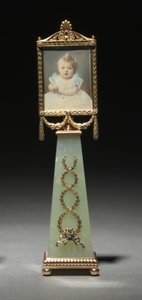 額入りミニチュア：ピーターカールファベルジェ（1846-1920）の会社、大公爵夫人オルガの肖像画、1896年以前にヨハネスゼングラフ（1857-1908）によって描かれたミニチュア（金、ルビー、ダイヤモンド、ガッシュ、アイボリー、ガラス）（499672も参照） ＆499674） 作： Michael Evlampievich Perkhin