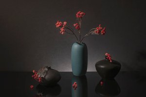  作： 