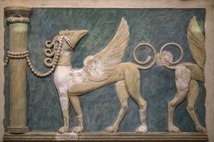 高浮き彫りのグリフィンのフレスコ画。 クノッソス宮殿。 紀元前1600～1450年