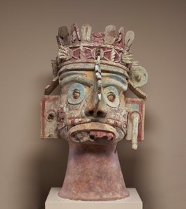雨の神トラロックの頭、後古典期、1300年から1521年頃（セラミック、トゥファ、スタッコ、ペイント） 作： Mixtec Mixtec