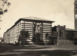 ファシズムの時代に帝国を築く：アスマラのイスティテュート S. ジュゼッペ、1936年9月5日（モノクロ写真