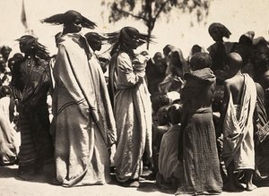 ファシズムの時代に帝国を築く。イスラムの少女たち 1936年09月05日（モノクロ写真