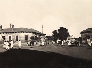 ファシズムの時代に帝国を築く：アスマラの電気会社、1936年9月5日（モノクロ写真 作： Modestino Baldinetti