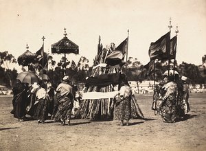 ファシストの時代に帝国を築く：フェスティバル、ダメラ、1936年9月5日（モノクロ写真 作： Modestino Baldinetti