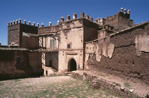 タミエルグラウイのカスバの外観 作： Moroccan School