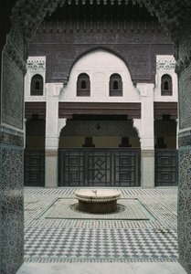 マドラサブーイナミア、中庭 作： Moroccan School