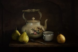  作： Mykhailo Sherman