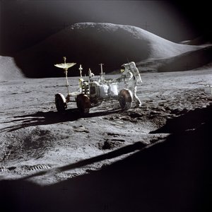 アポロ 15 号 - NASA、1971 年。 作： NASA Images