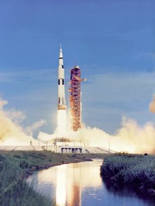 アポロ 15 号 - NASA、1971 年。 作： NASA Images