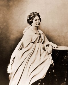 1819-1899年に活躍したダンサー、カルロッタ・グリジの肖像（写真 作： Nadar