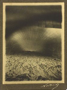 LeGéantInflatingのインテリア、1863 作： Nadar