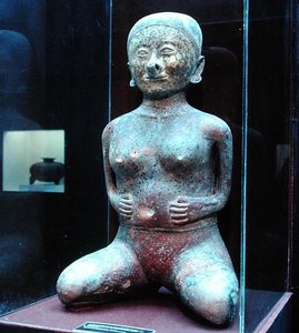 出産する女性 作： Nayarit Nayarit