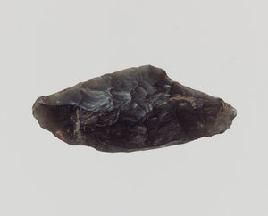 紀元前5～4千年頃のフリント製矢じり（石 作： Neolithic Neolithic