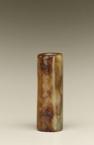 円筒形のビーズ、タイ湖地域、良珠文化、紀元前3300〜2250年（翡翠） 作： Neolithic Period Chinese School