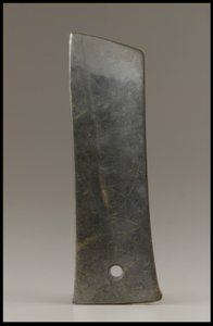 収穫用ナイフ（hu）、Qijia Culture、c.2500-2000 BC（ヒスイ） 作： Neolithic Period Chinese School