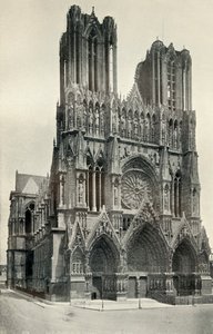 素晴らしいゴシック様式の建物：13世紀と14世紀に建てられたルイムスの大聖堂、c1930。 作： Neurdein