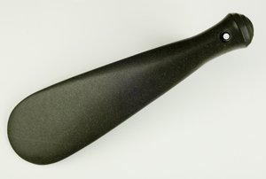 パトゥオネワ、または石のクラブ（玄武岩）