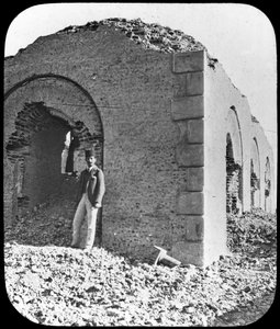 スーダンのオムドゥルマンにあるマディス墓の遺跡、c1898