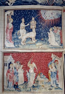 黙示録の掛図（1373-1383）、n.44：地のベテが天から火を降らせる。その下、n.51：第三の天使と子羊の姿。ニコラ・バタイユ（1330-1405）のタペストリー 作： Nicolas Bataille