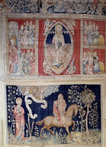 ヨハネの黙示録』（1373-1383）のハンギング、n.4：威厳のあるキリストの表現（栄光のイエス・キリストはマントルラの中に表現されている）、またはテトラモルフ。N. 9：赤い馬と戦争。ニコラ・バタイユ（1330-1405）のタペストリー 作： Nicolas Bataille