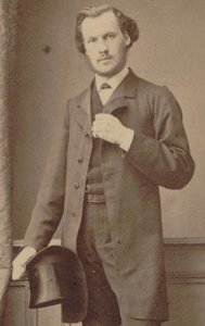 作曲家シャルル・ルネプヴーの肖像 1840-1910 , 1870. 作： Numa Blanc