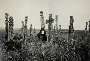 墓地、アラウカノ、チリで祈る（ゼラチンシルバープリント） 作： Oder W. Heffer