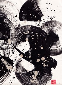 Circle Ink Abstraction 2, 2015（宣紙にインクとカラー） 作： Odilia W. Y. Fu