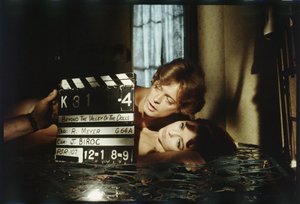 1970年、「人形の谷を越えて」の撮影現場でのマイケル・ブロジェットとドリー・リード（写真 作： オーランド・スエロ