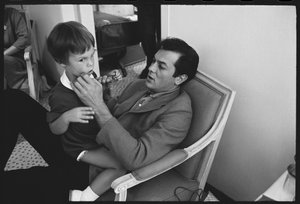 トニー・カーティスと娘のジェイミー・リー・カーティス