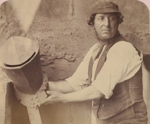 [ヘルメットをかぶった男]、1858年。 作： Oscar Gustav Rejlander