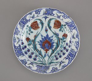 皿、イズニック 作： Ottoman School