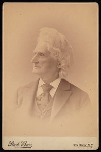 James Dwight Dana 1813-1895 の肖像、1895 年 2 月。 作： Pach Bros