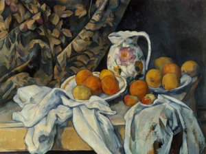 カーテンと花のピッチャーのある静物 作： Paul Cézanne