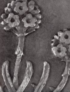 3ペニー硬貨の詳細（モノクロ写真） 作： Paul Henning