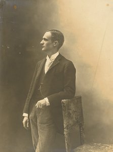 [ジョージ・イーストマン］ 作： Paul Nadar