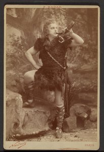  作： Paul Nadar