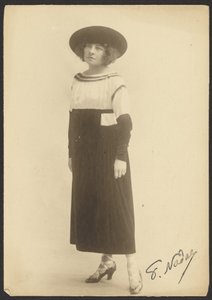 [ミス・ポーラー］ 作： Paul Nadar