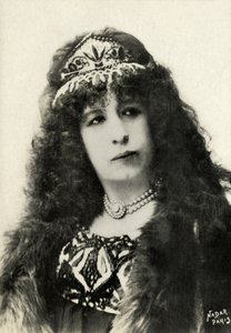  作： Paul Nadar