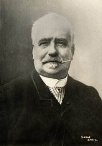  作： Paul Nadar