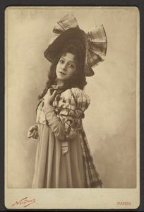  作： Paul Nadar