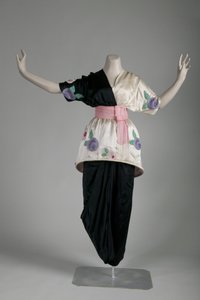 ソルベのイブニングドレス 作： Paul Poiret