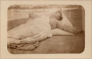 ヒステリーてんかん、攻撃、はりつけ、プレートIXボーンビルとP.レニャール、パリ、1876年の「Iconographie Photographique de La Salpetriere」（アルブメンプリント） 作： Paul Regnard